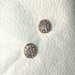 NWOT Round crystal ear stud earrings